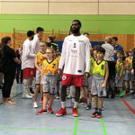 Strahlende Kinder bei den Falcons